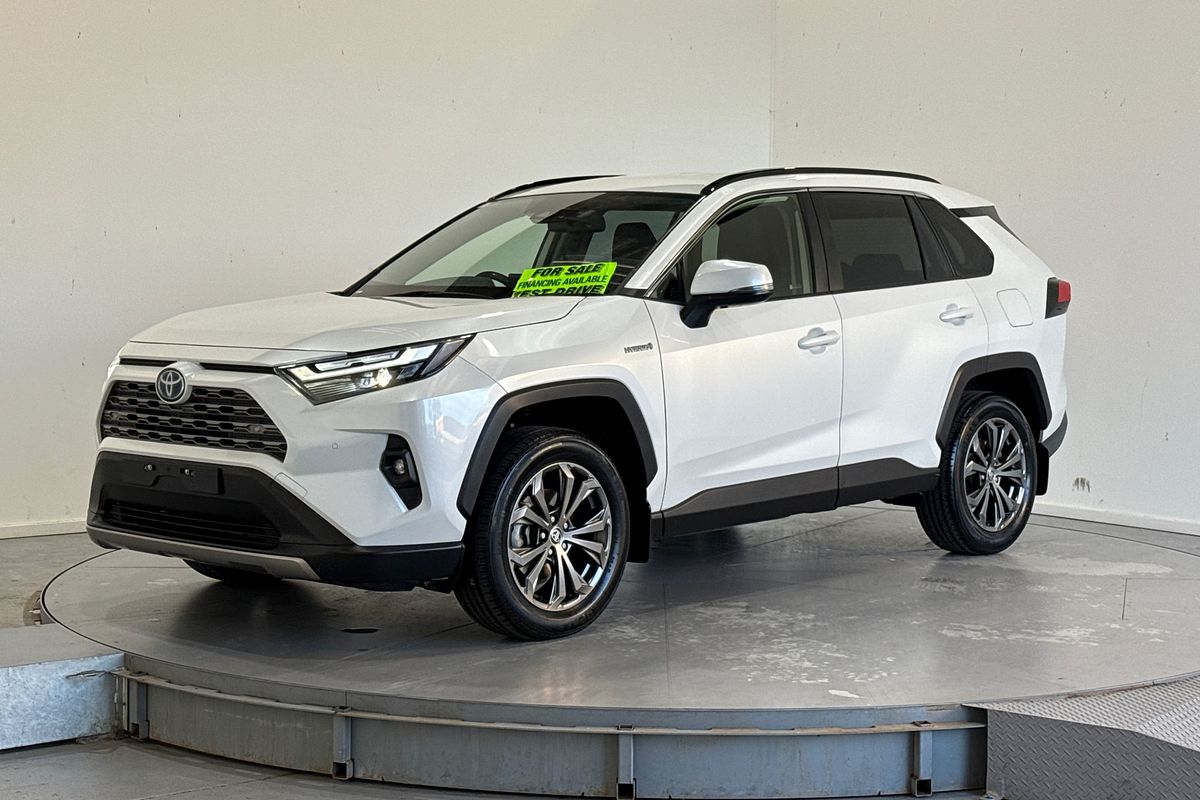 2024 Toyota RAV4 GXL AXAH52R