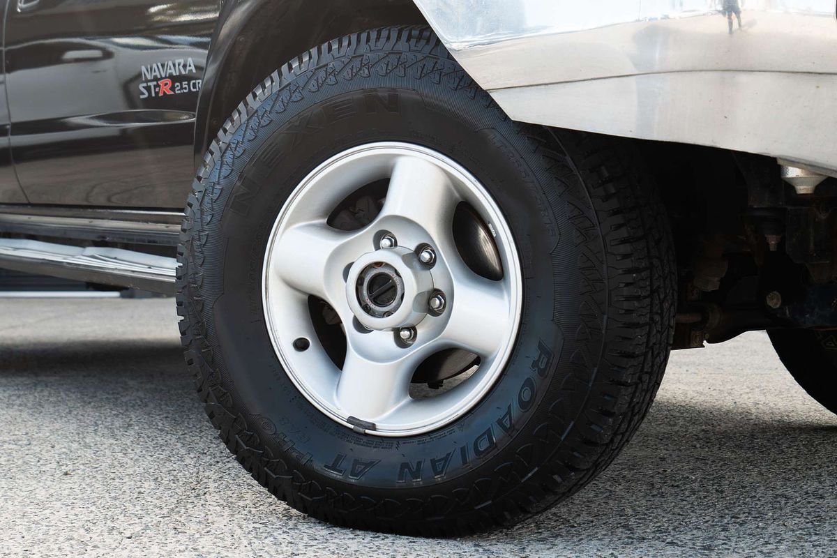 2014 Nissan Navara ST-R D22 4X4