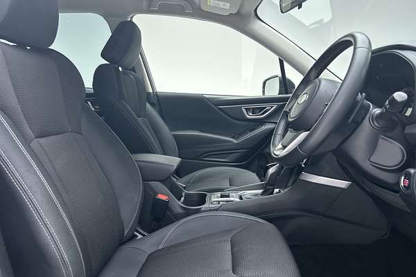 2023 Subaru Forester 2.5i S5 thumb-12