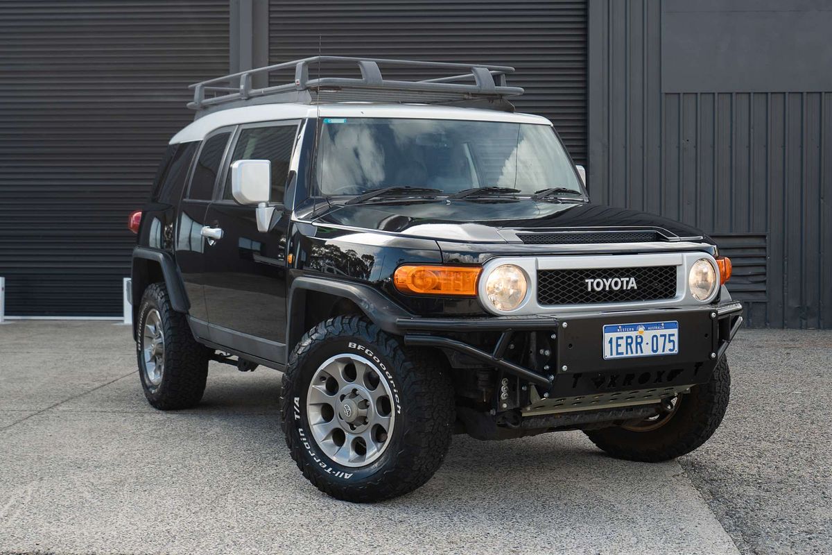 2012 Toyota FJ Cruiser GSJ15R