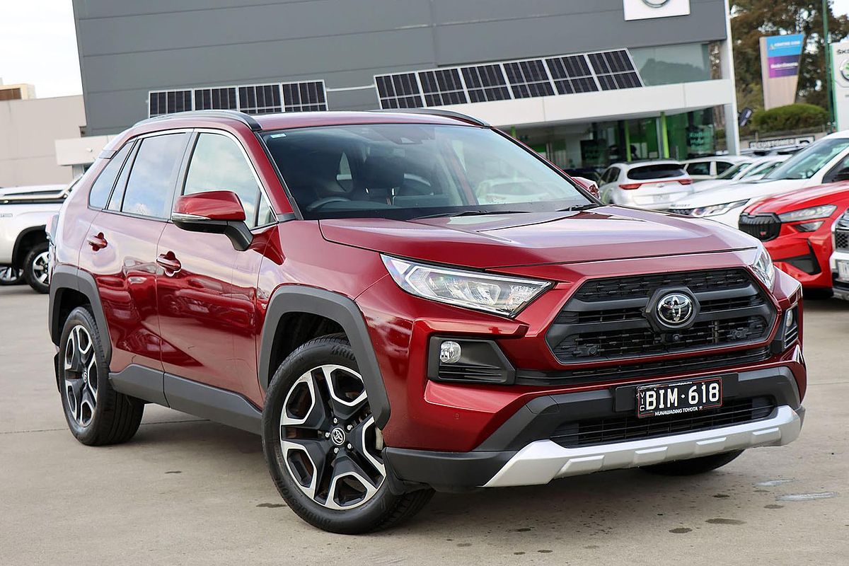 2020 Toyota RAV4 Edge AXAA54R