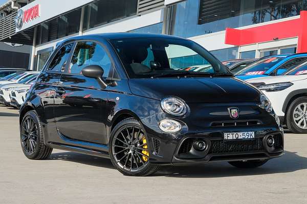 2024 Abarth 695 Competizione