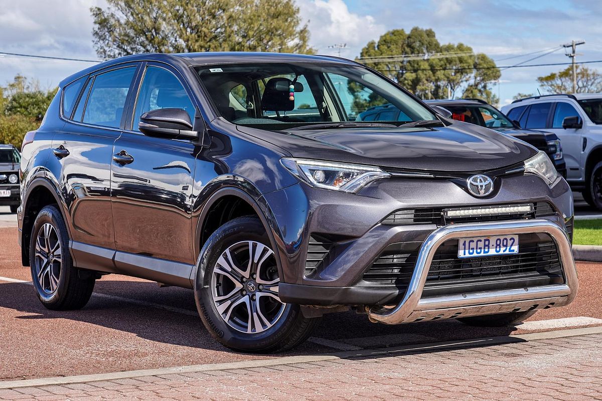 2017 Toyota RAV4 GX ZSA42R