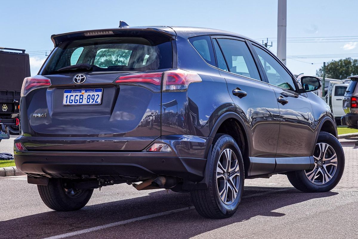 2017 Toyota RAV4 GX ZSA42R