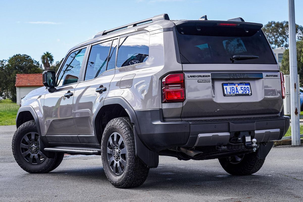 2025 Toyota Landcruiser Prado Altitude GDJ251R