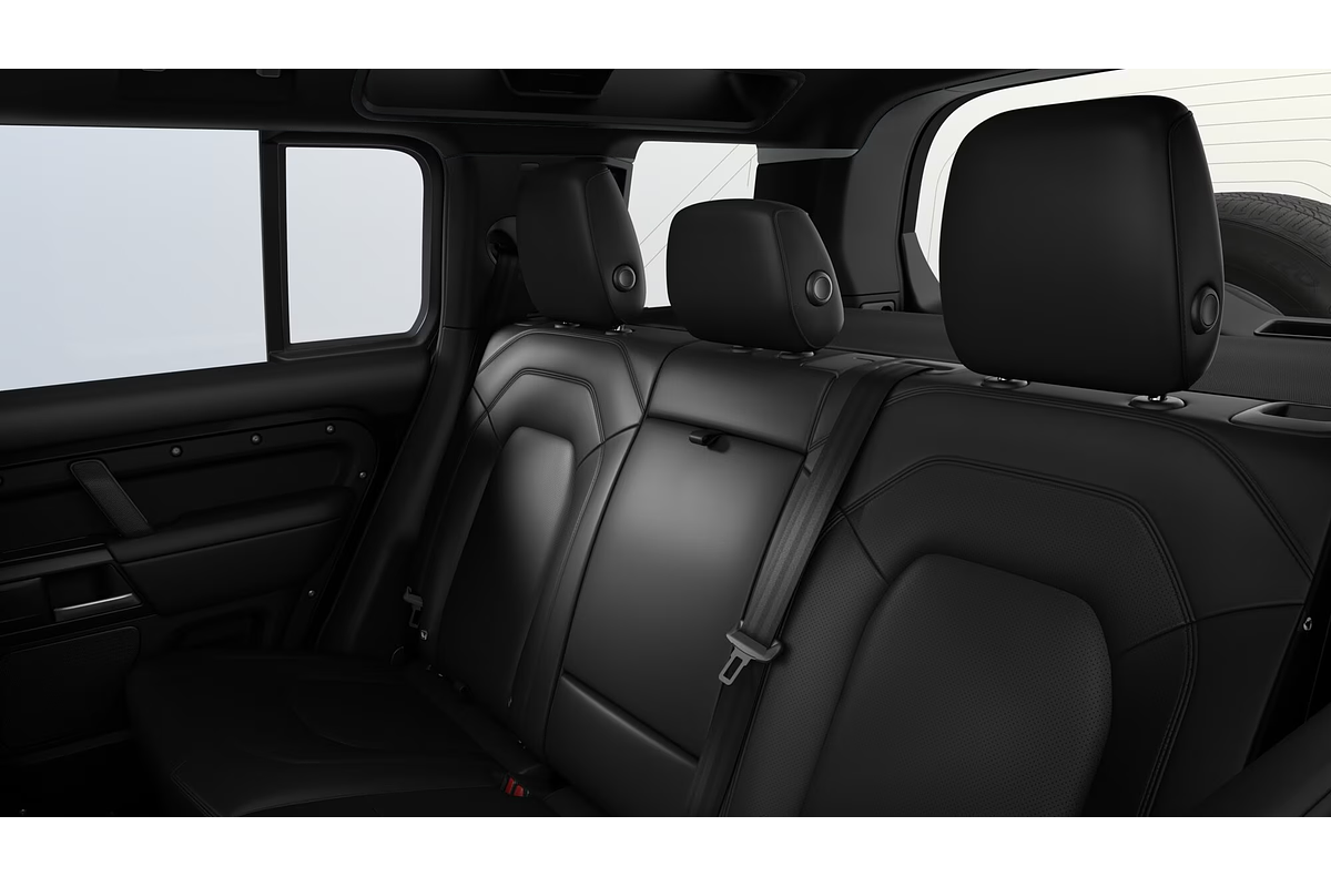 2025 Land Rover Defender 110 P425 X-Dynamic SE L663