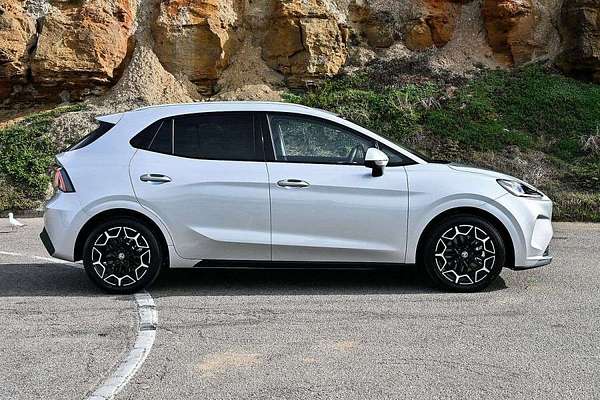 2026 MG MG4 EV Urban Essence 43 AH4E thumb-1