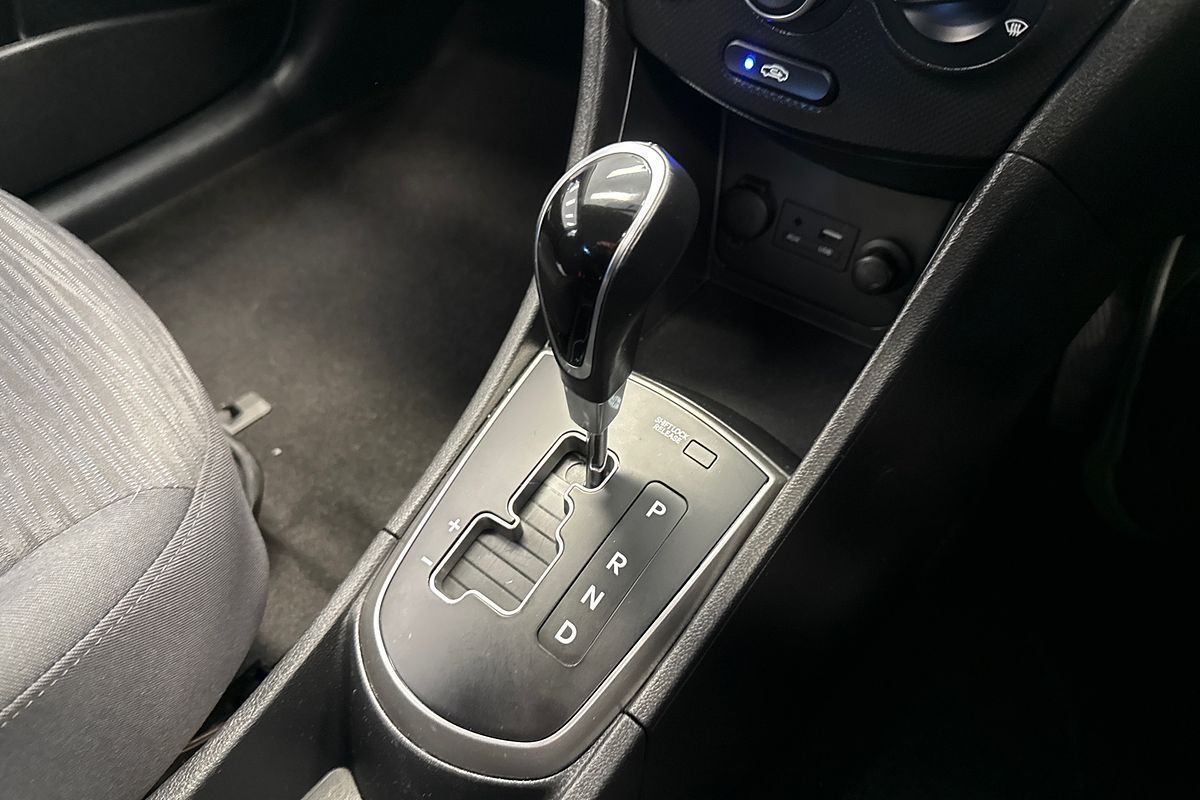 2018 Hyundai Accent Sport RB6