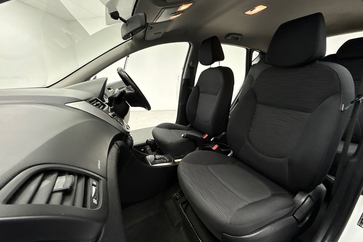2018 Hyundai Accent Sport RB6