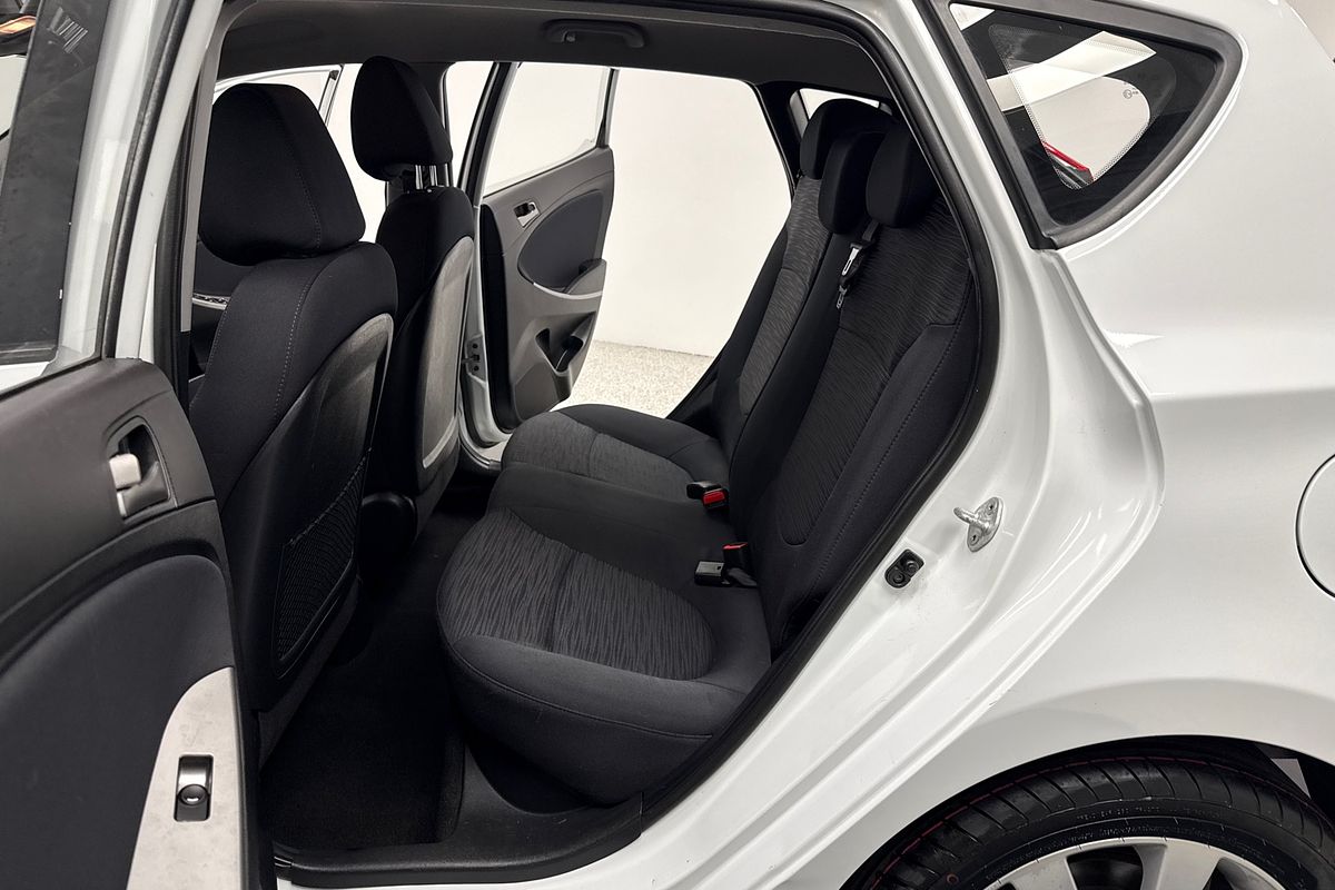 2018 Hyundai Accent Sport RB6