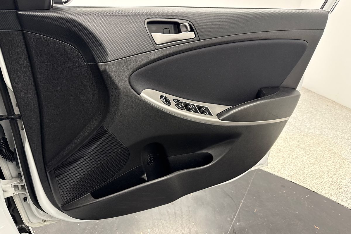 2018 Hyundai Accent Sport RB6