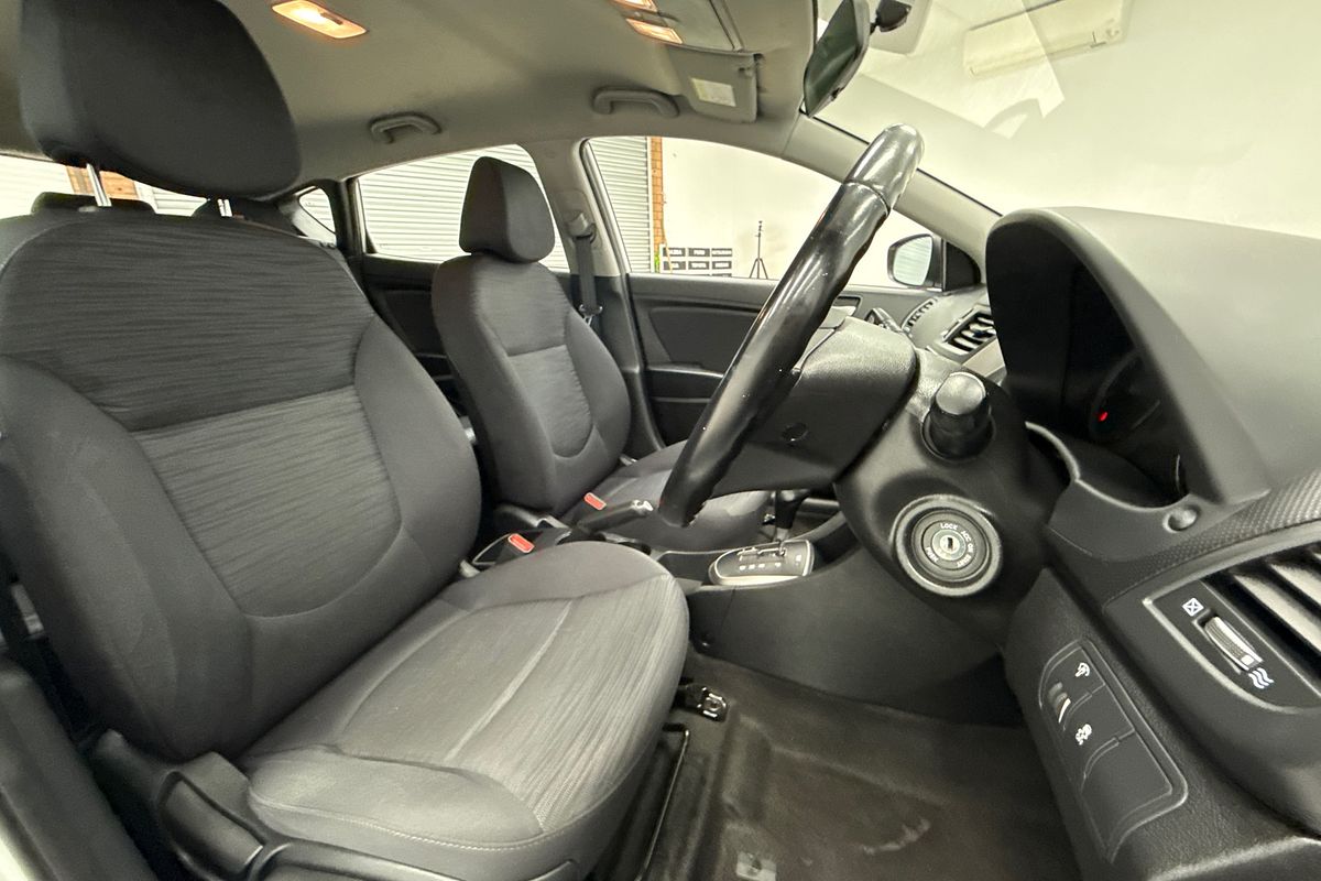 2018 Hyundai Accent Sport RB6