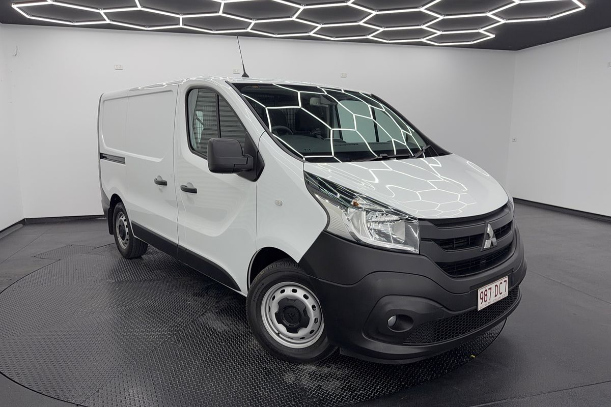 2020 Mitsubishi Express GLX SN SWB