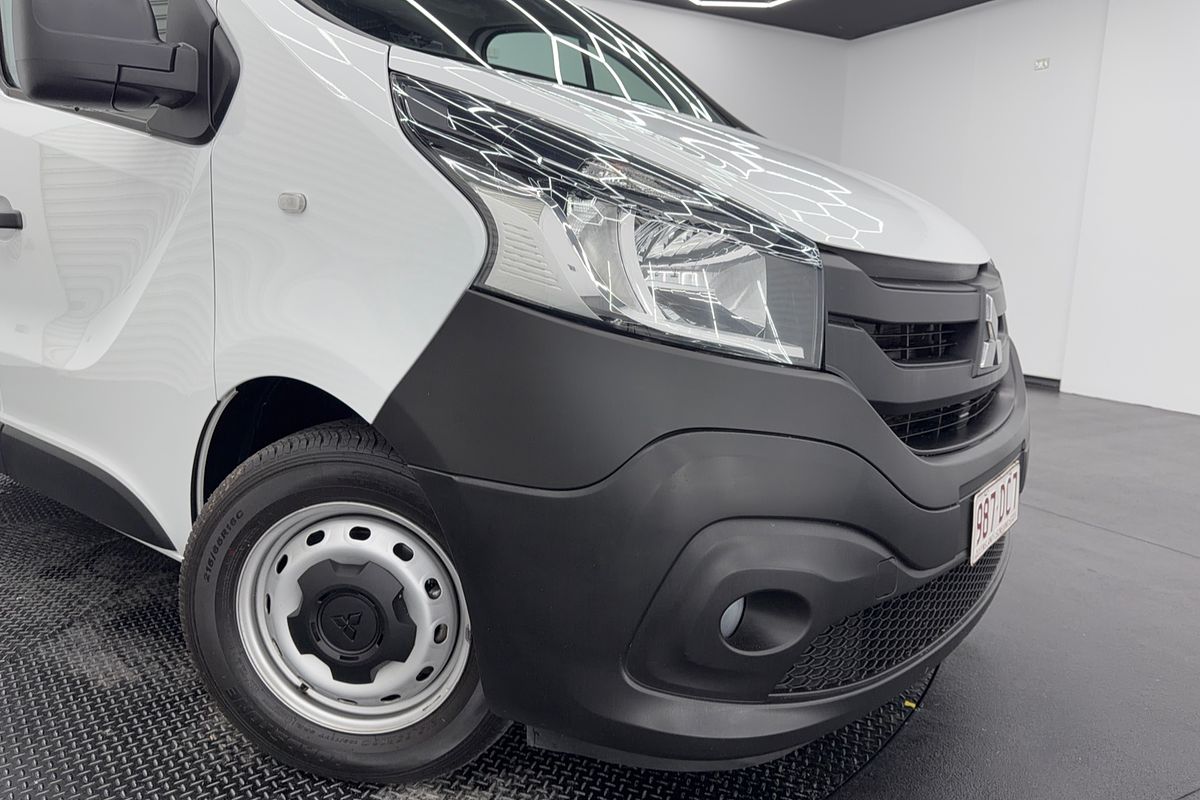 2020 Mitsubishi Express GLX SN SWB