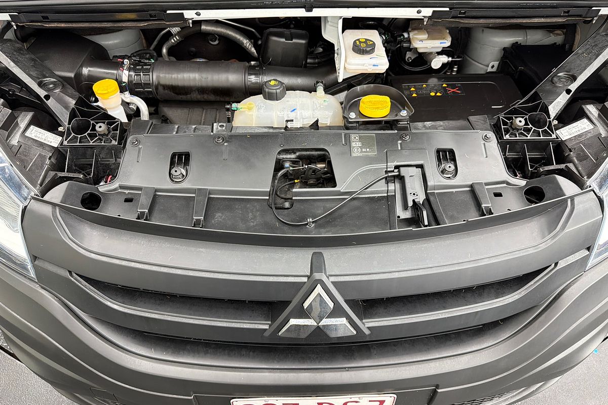 2020 Mitsubishi Express GLX SN SWB