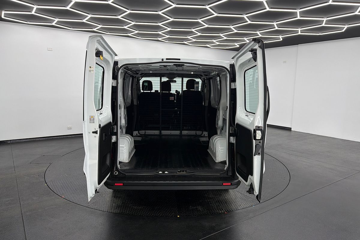 2020 Mitsubishi Express GLX SN SWB