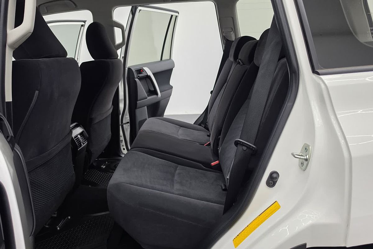 2023 Toyota Landcruiser Prado GX GDJ150R