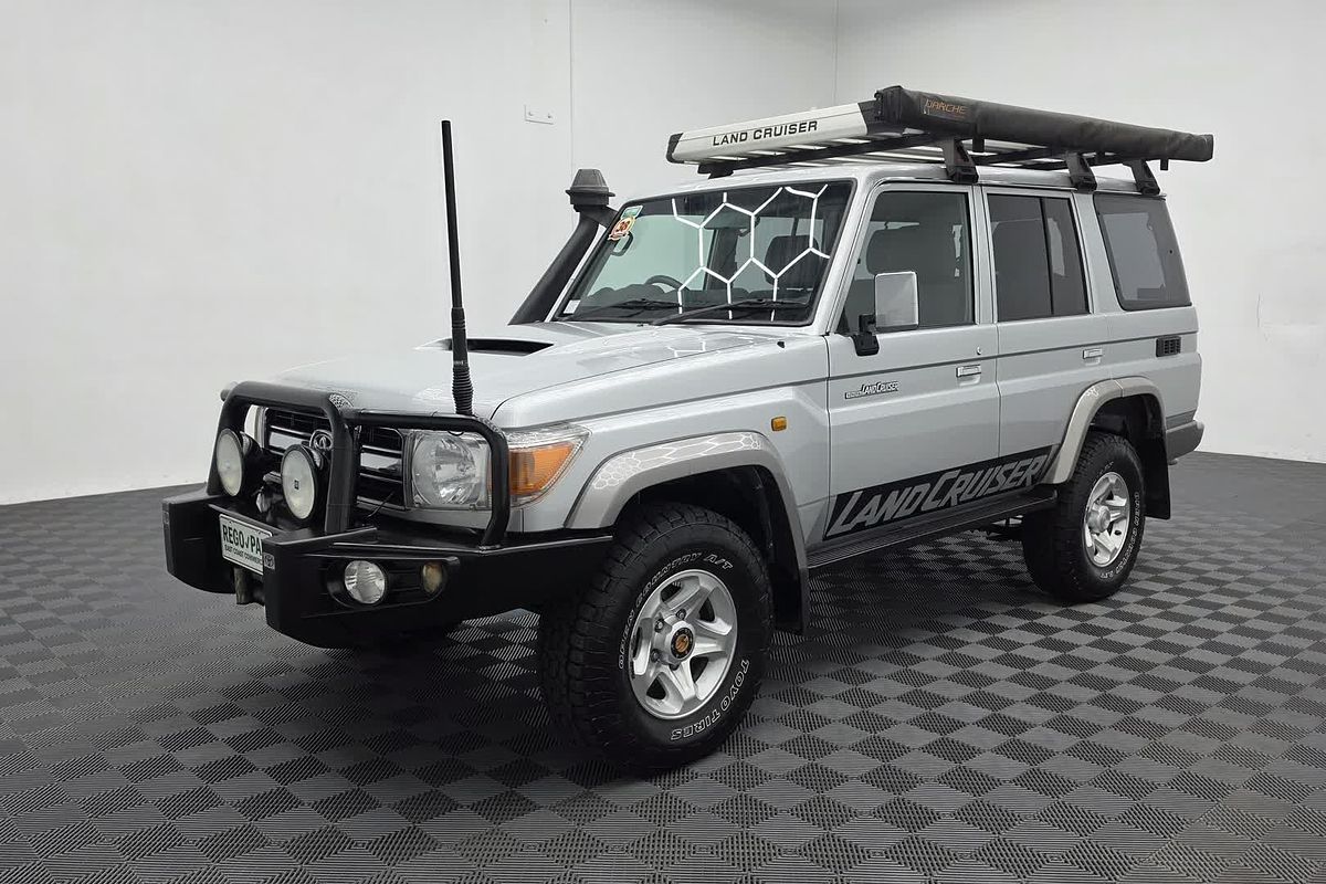 2016 Toyota Landcruiser GXL VDJ76R