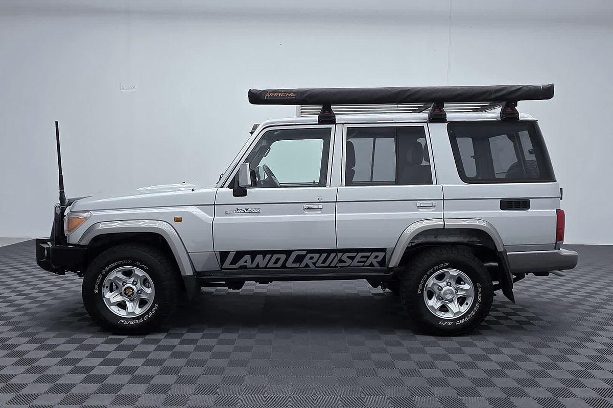 2016 Toyota Landcruiser GXL VDJ76R