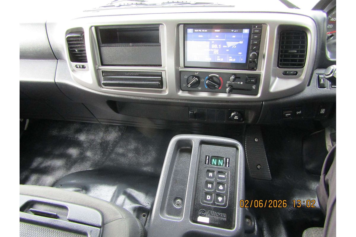 2023 Hino 500 Series image 4