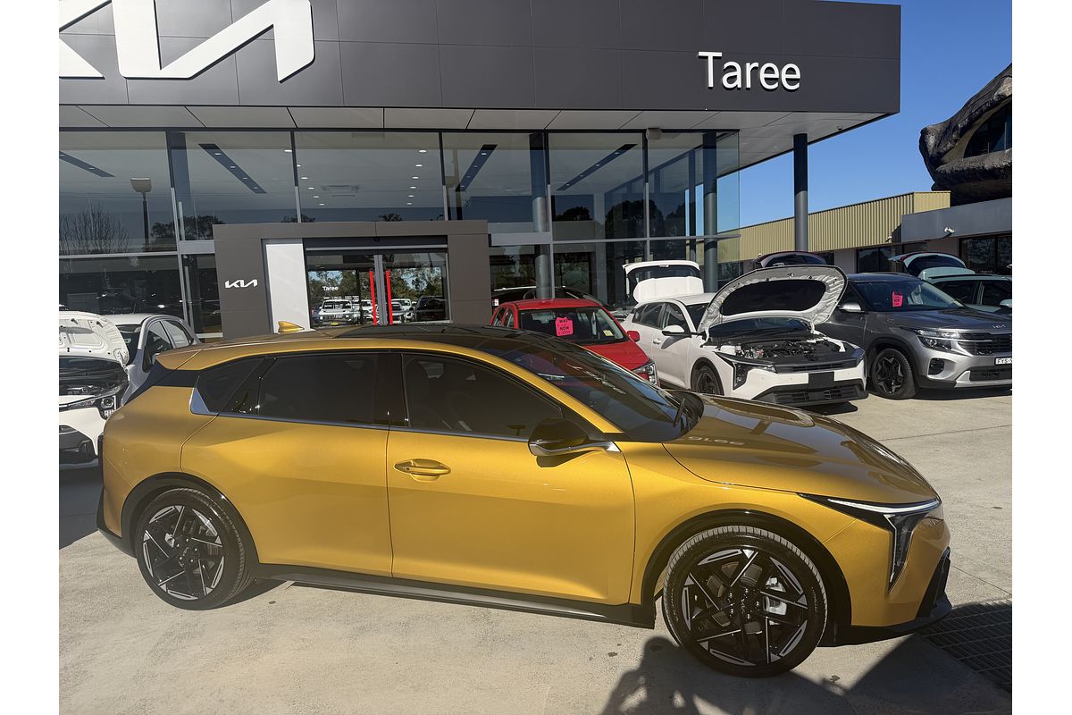 2025 Kia K4 GT-Line CL4m