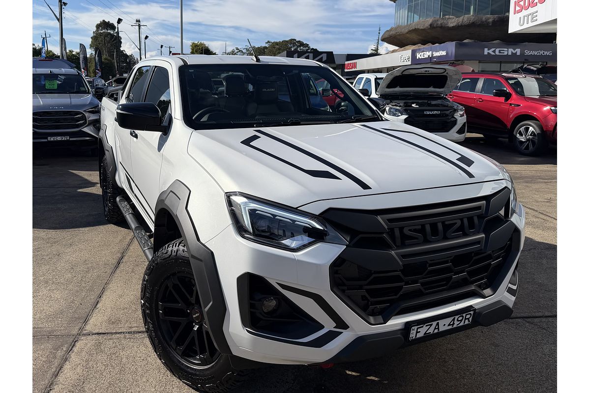 2024 Isuzu D-MAX BLADE 4X4