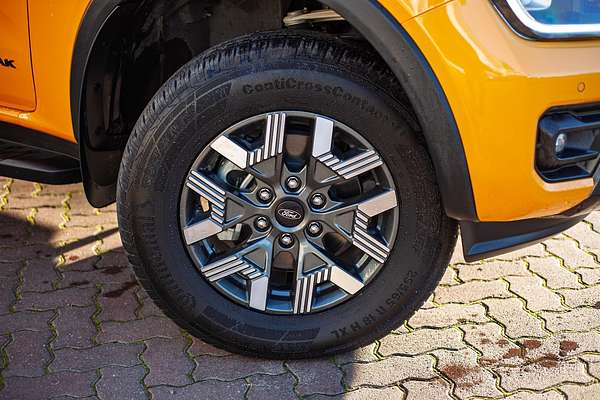 2025 Ford Ranger PHEV Wildtrak 4X4 2.3L thumb-2