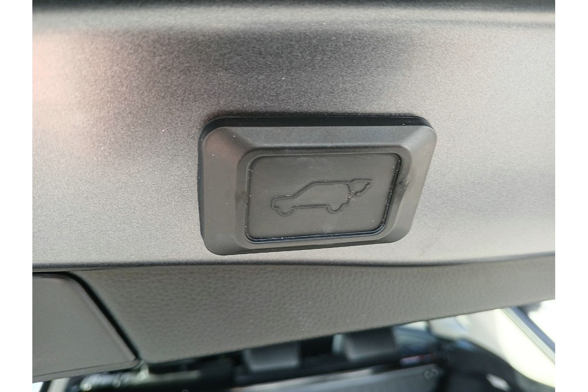 2021 Toyota RAV4 Cruiser AXAH54R image 7