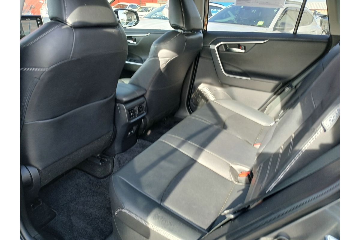 2021 Toyota RAV4 Cruiser AXAH54R image 19