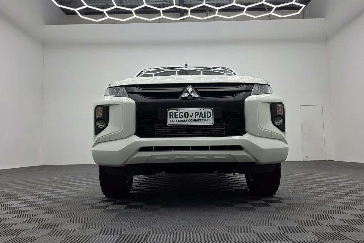 2022 Mitsubishi Triton GLX+ MR 4X4
