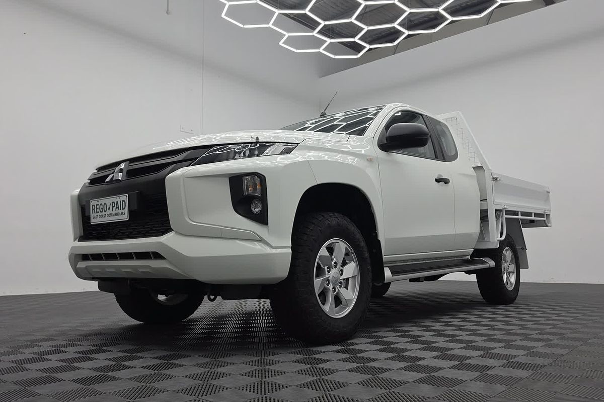 2022 Mitsubishi Triton GLX+ MR 4X4
