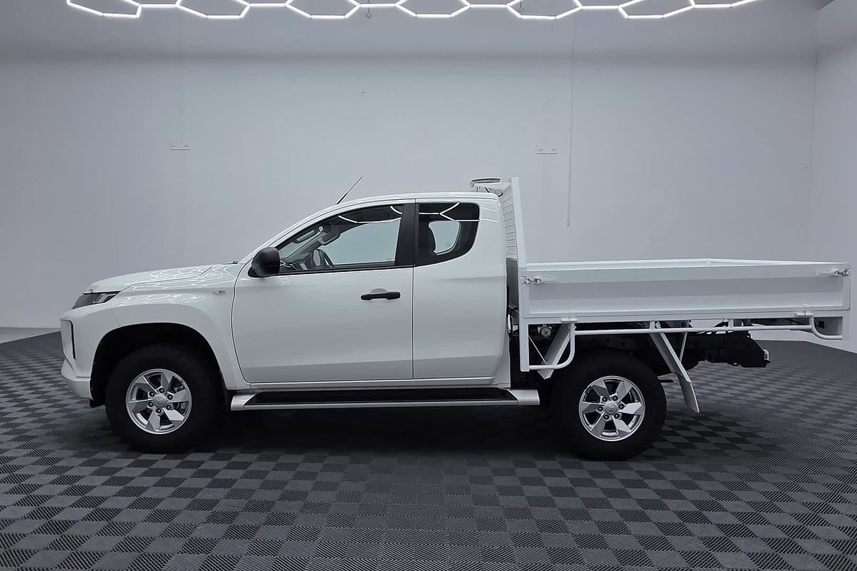 2022 Mitsubishi Triton GLX+ MR 4X4