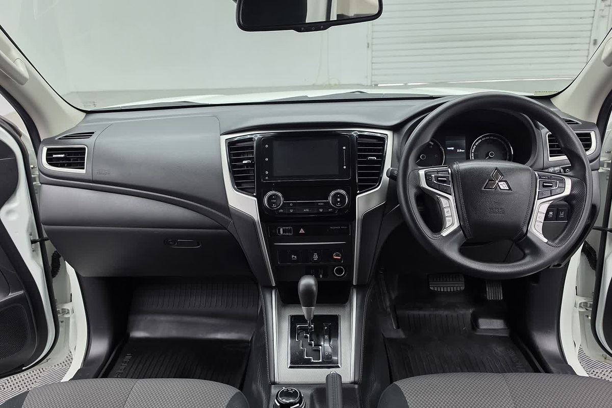 2022 Mitsubishi Triton GLX+ MR 4X4