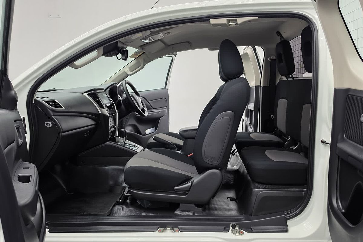 2022 Mitsubishi Triton GLX+ MR 4X4