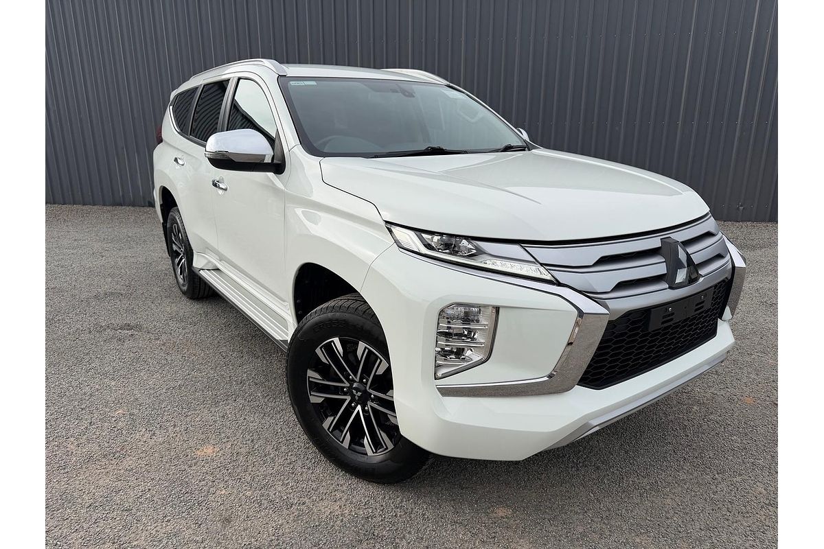 2022 Mitsubishi Pajero Sport GLS QF