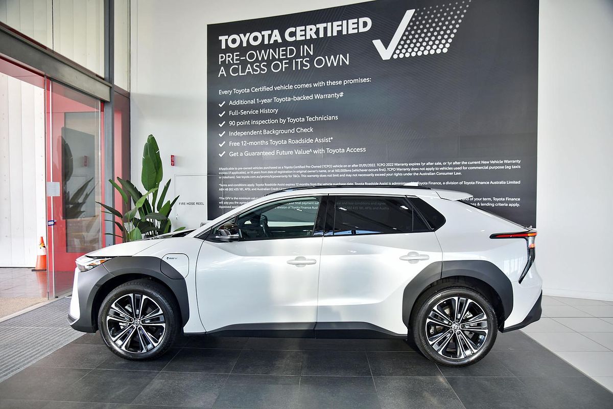 2024 Toyota bZ4X YEAM15R