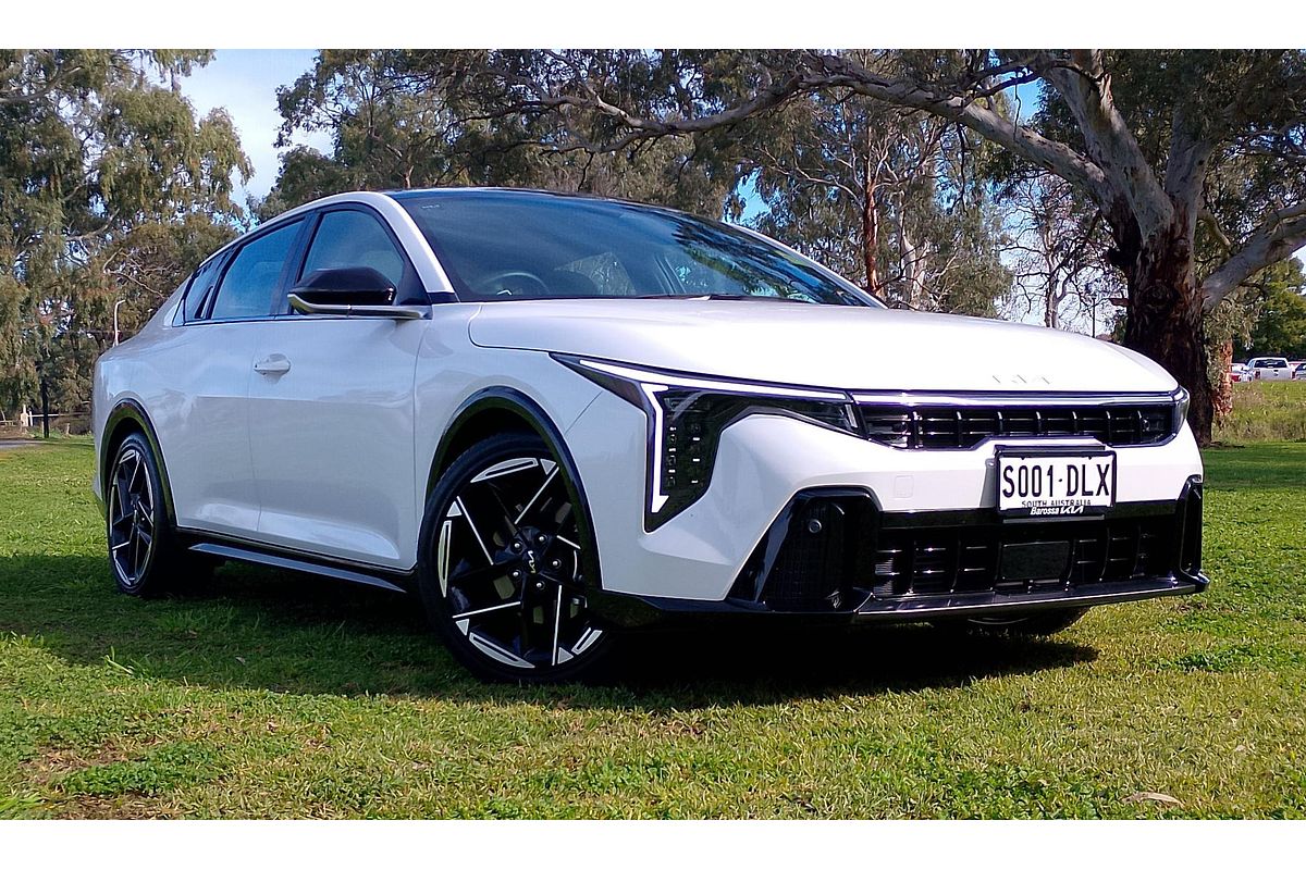 2026 Kia K4 GT-Line CL4m