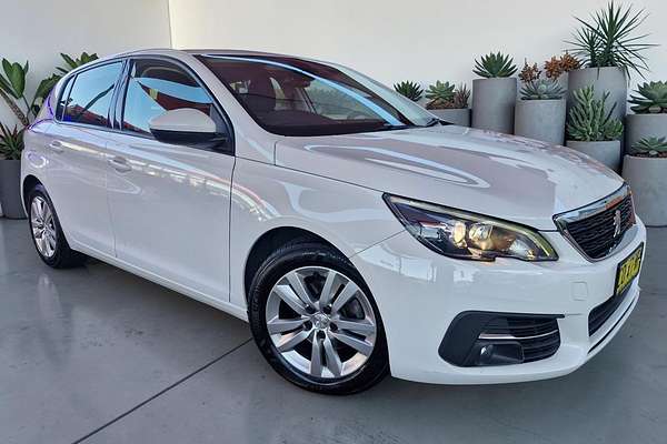 2017 Peugeot 308 Active T9