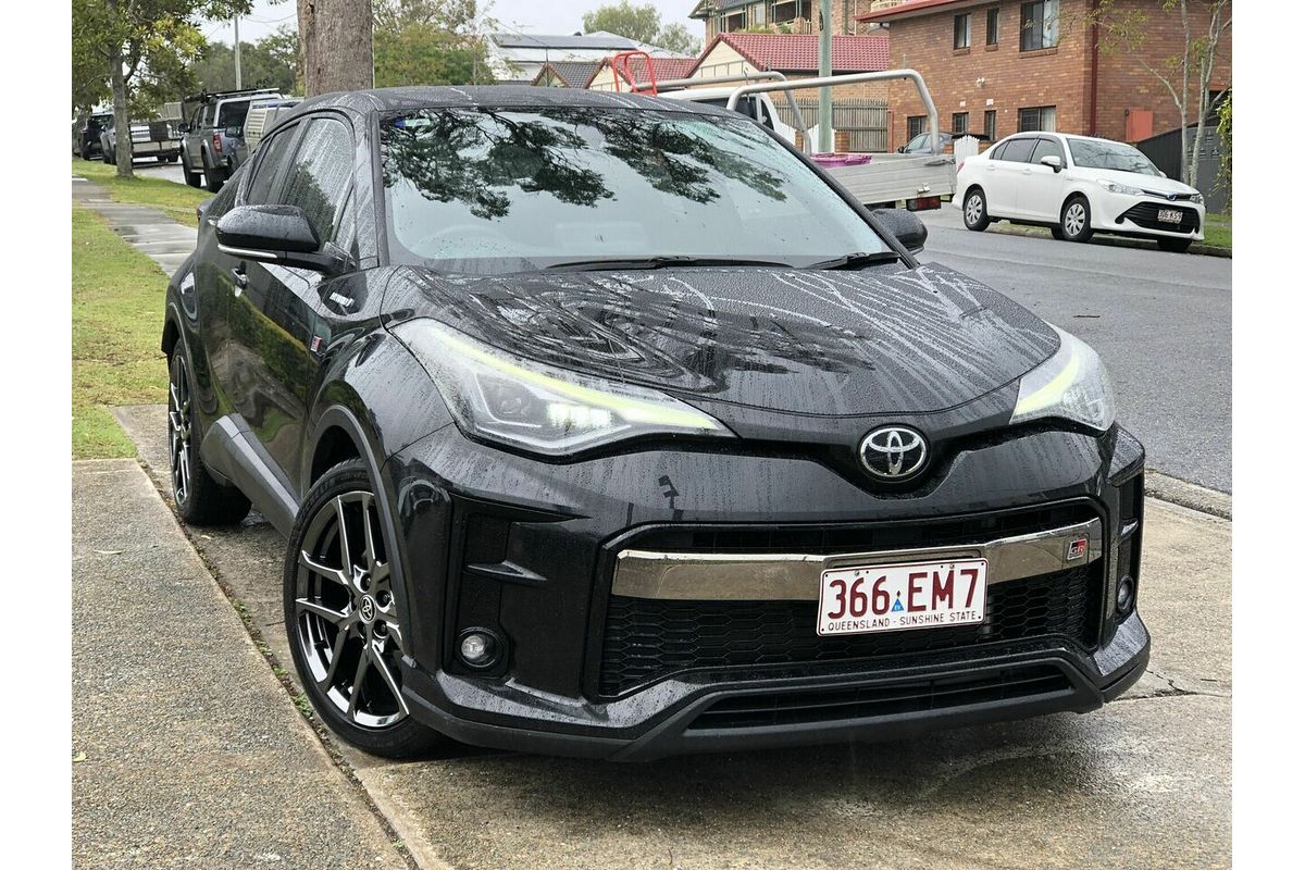 2022 Toyota C-HR GR Sport ZYX10R