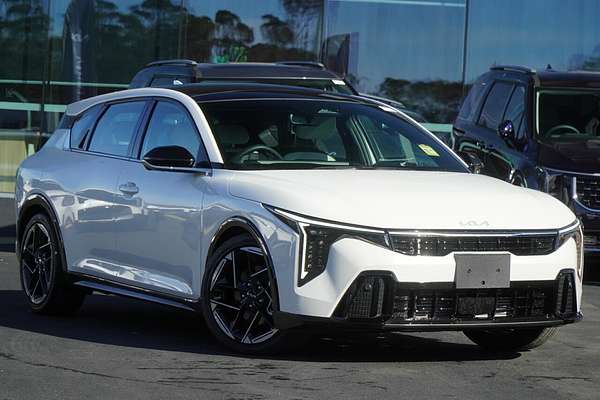 2025 Kia K4 GT-Line CL4m