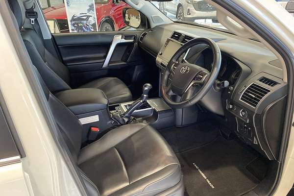 2021 Toyota Landcruiser Prado VX GDJ150R thumb-24