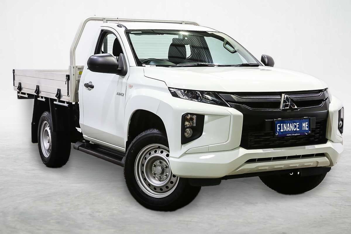 2024 Mitsubishi Triton GLX MR 4X4
