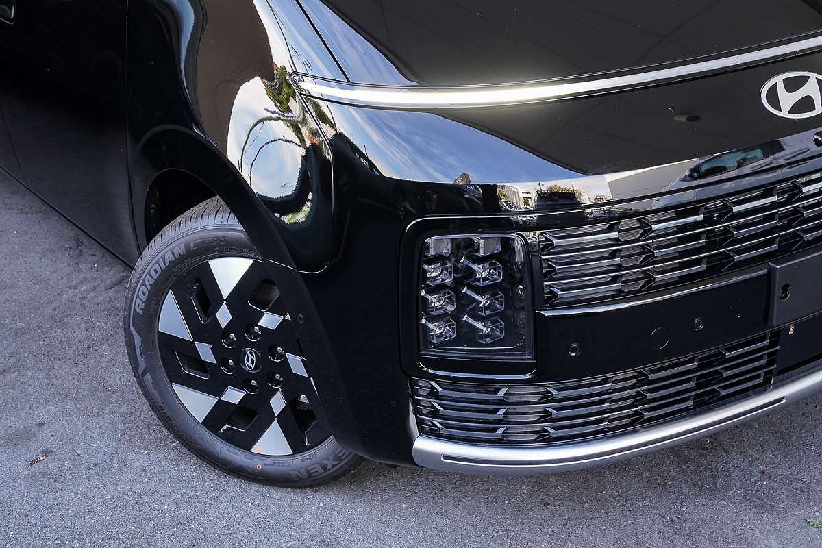 2026 Hyundai STARIA Lounge US4.V4