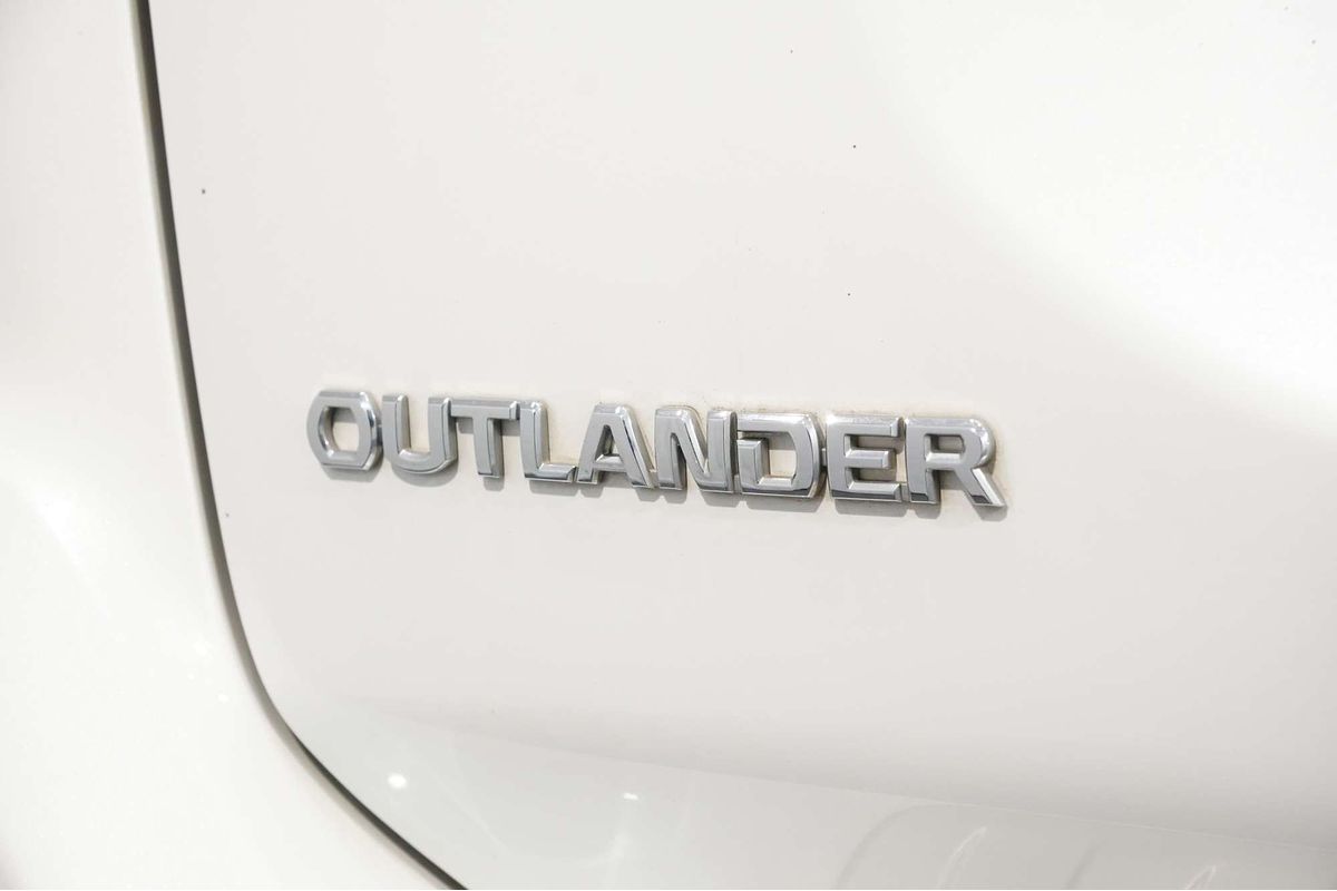 2018 Mitsubishi Outlander LS ZL