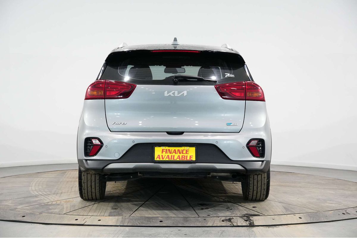 2022 Kia Niro Hybrid Sport DE