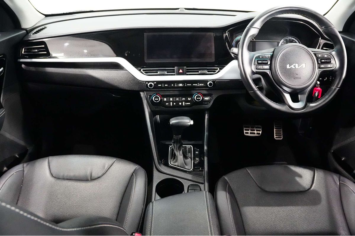 2022 Kia Niro Hybrid Sport DE
