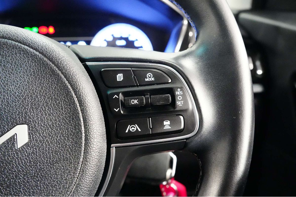 2022 Kia Niro Hybrid Sport DE