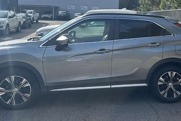 2017 Mitsubishi Eclipse Cross Exceed YA thumb-5