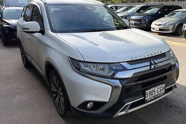 2020 Mitsubishi Outlander LS ZL