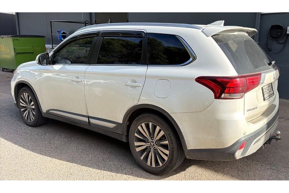 2020 Mitsubishi Outlander LS ZL